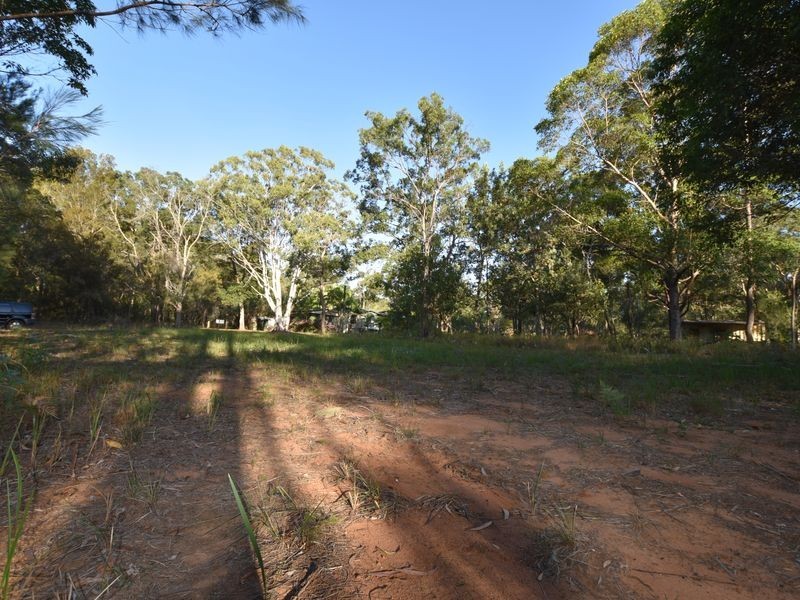 8 Martin Place, Russell Island QLD 4184