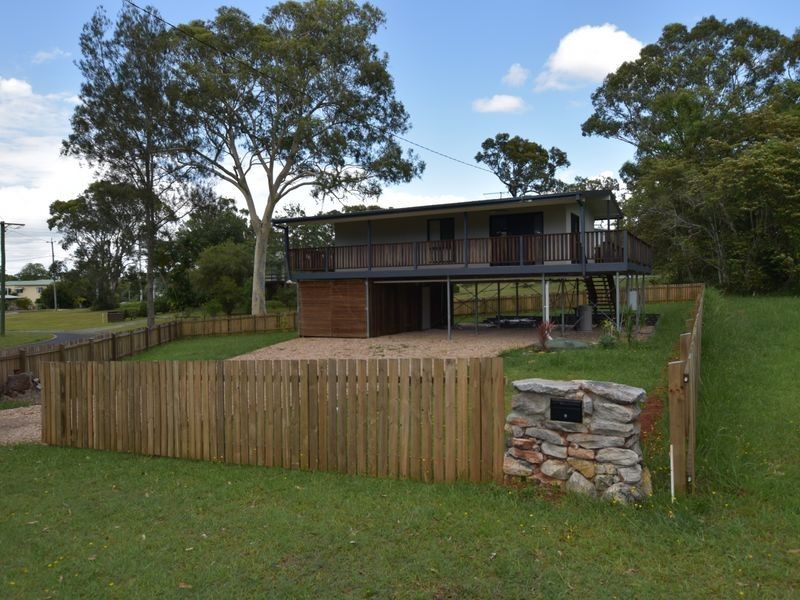 9 Patterson St, Russell Island QLD 4184
