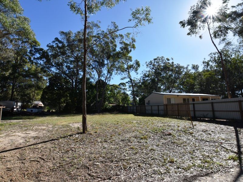 77 Harvey Street, Russell Island QLD 4184