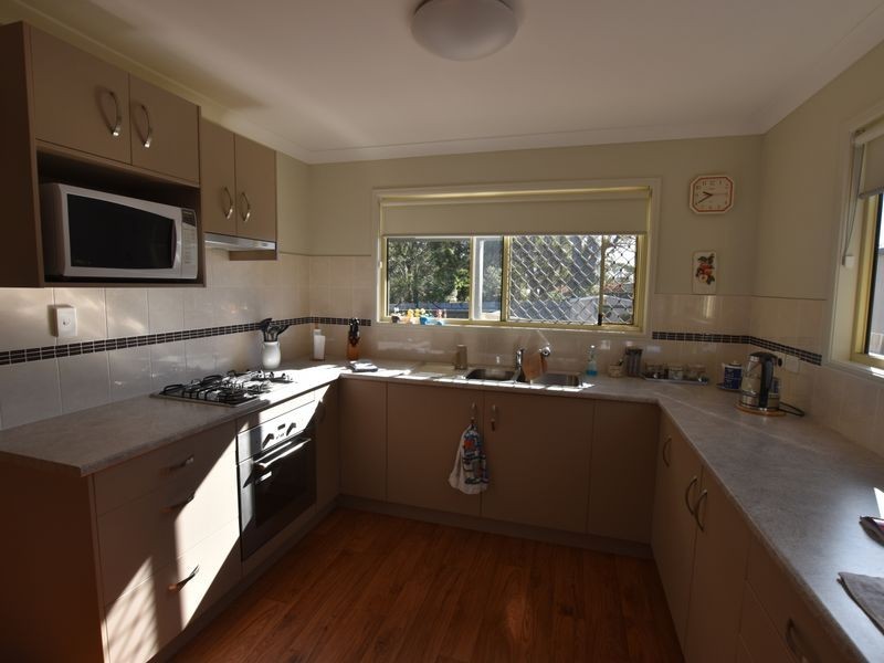 19 Pia Street, Russell Island QLD 4184