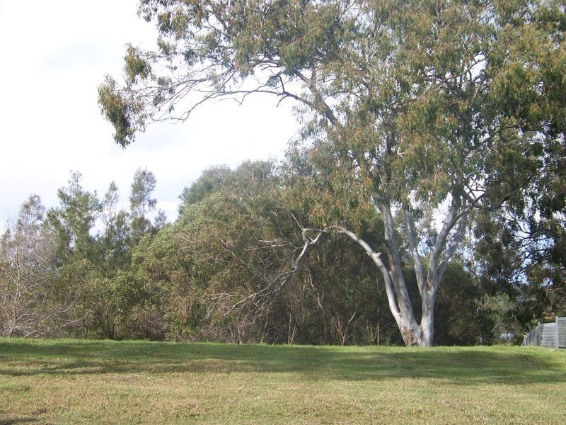 72 Crescent Dve, Russell Island QLD 4184