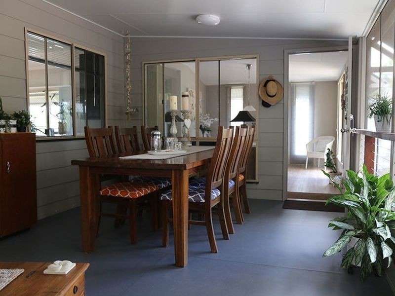 66 Seaward Drive, Russell Island QLD 4184