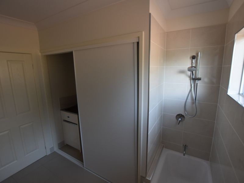 9 Borrows St, Russell Island QLD 4184