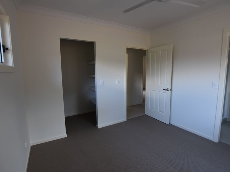 9 Borrows St, Russell Island QLD 4184