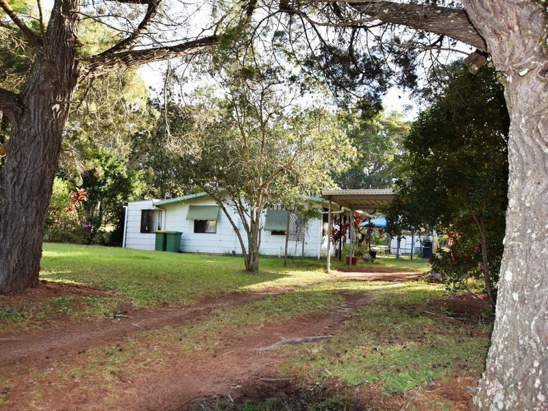 78 South End Rd, Russell Island QLD 4184