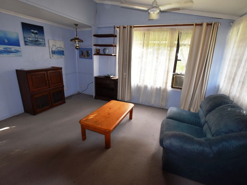 78 South End Rd, Russell Island QLD 4184