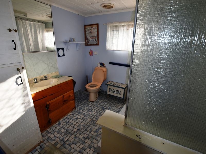 78 South End Rd, Russell Island QLD 4184