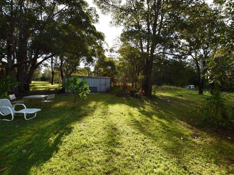 78 South End Rd, Russell Island QLD 4184