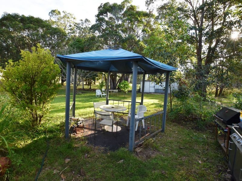 78 South End Rd, Russell Island QLD 4184