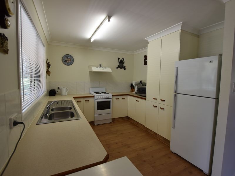 33 Hume St, Russell Island QLD 4184