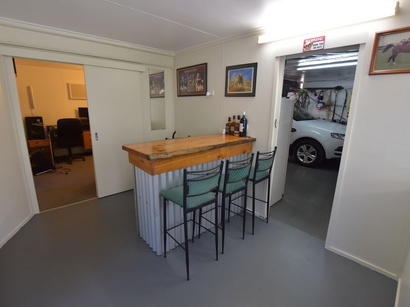 33 Hume St, Russell Island QLD 4184