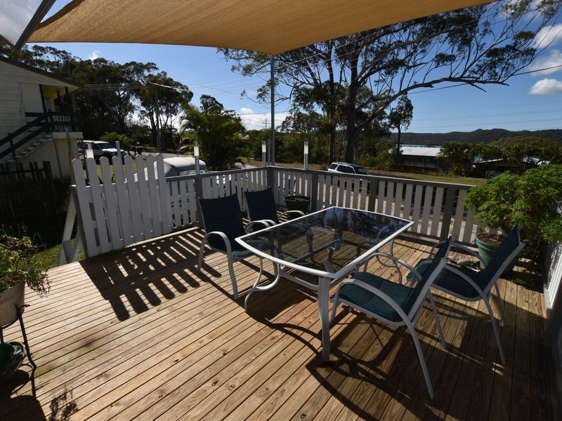 4 Yacht Street, Russell Island QLD 4184