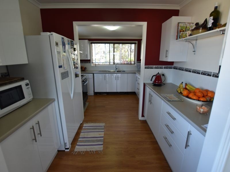 4 Yacht Street, Russell Island QLD 4184