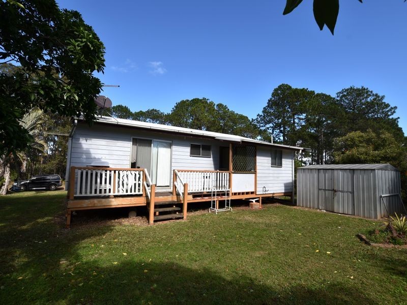 11 Callistemon, Russell Island QLD 4184
