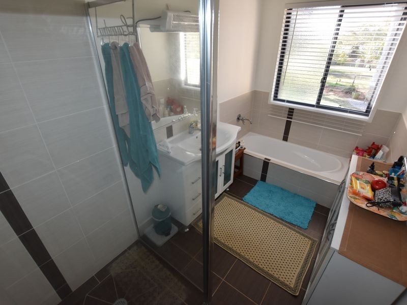 22 Guthrie Street, Russell Island QLD 4184