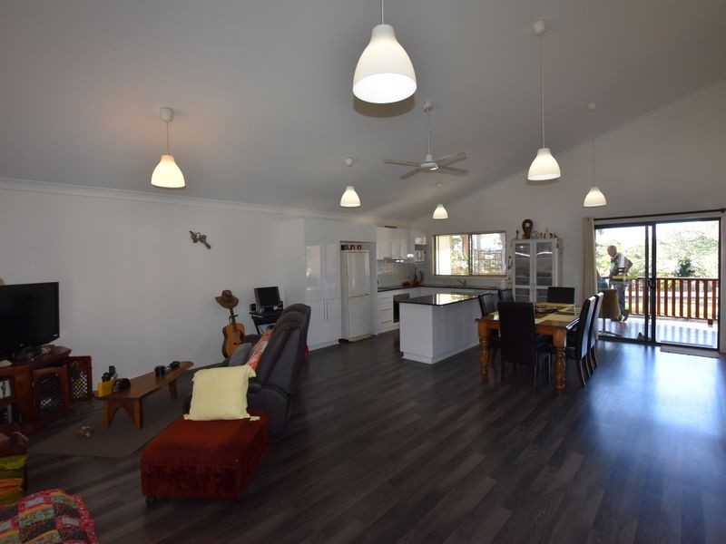 22 Guthrie Street, Russell Island QLD 4184