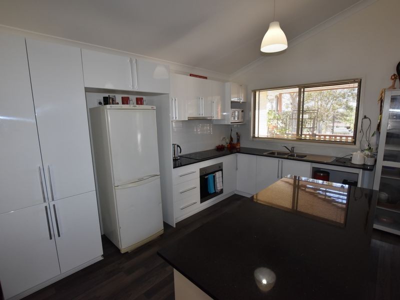 22 Guthrie Street, Russell Island QLD 4184