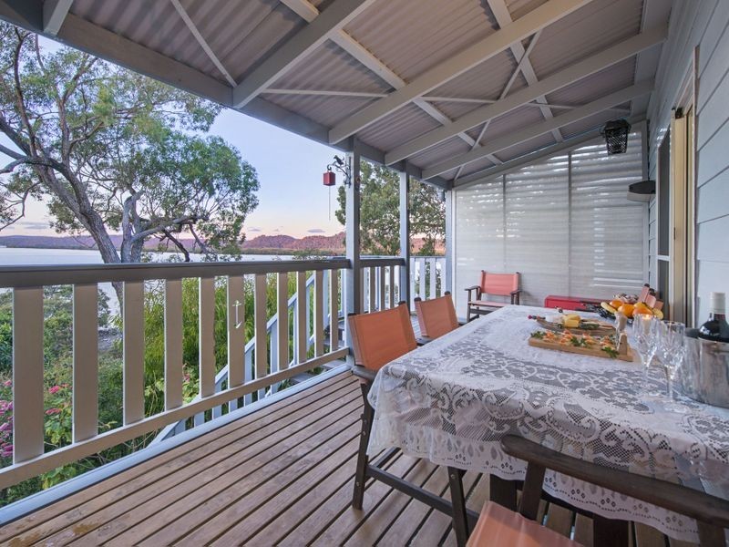 22 Schooner Street, Russell Island QLD 4184