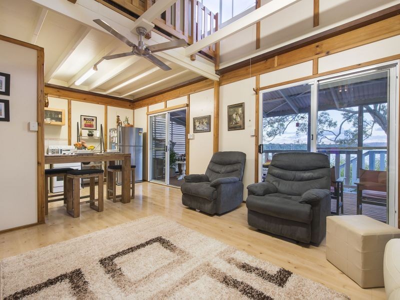 22 Schooner Street, Russell Island QLD 4184