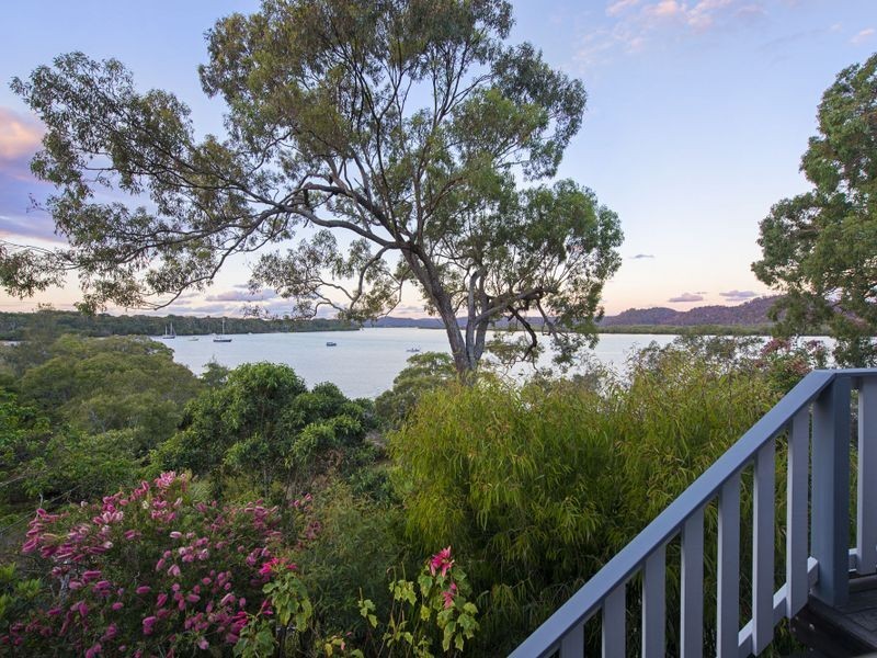 22 Schooner Street, Russell Island QLD 4184