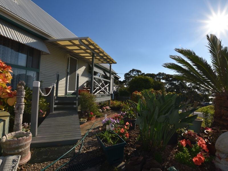 53 Deenya Pde, Russell Island QLD 4184