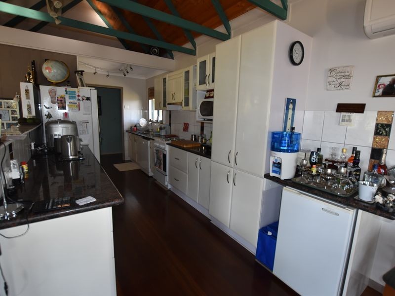 53 Deenya Pde, Russell Island QLD 4184