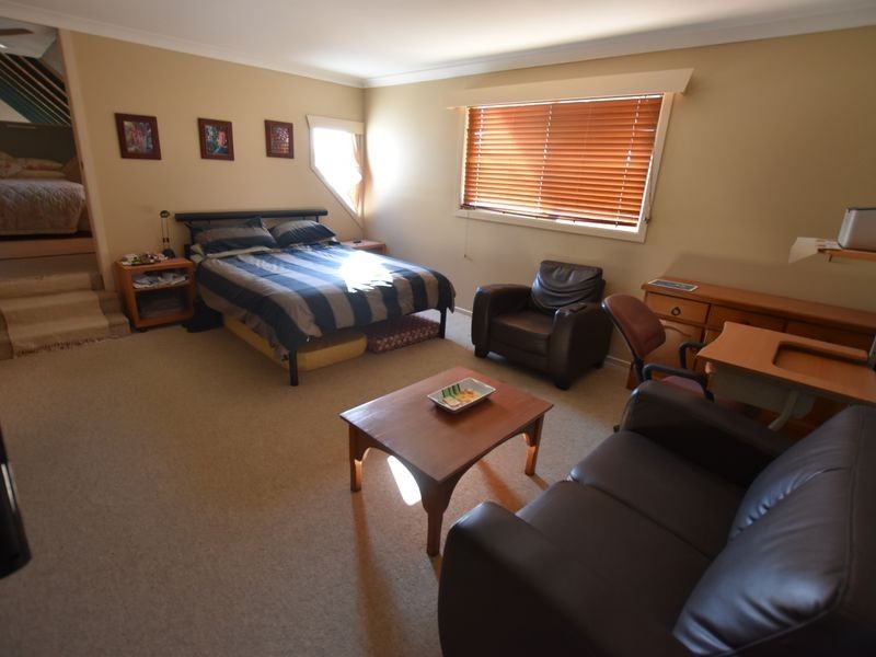 53 Deenya Pde, Russell Island QLD 4184