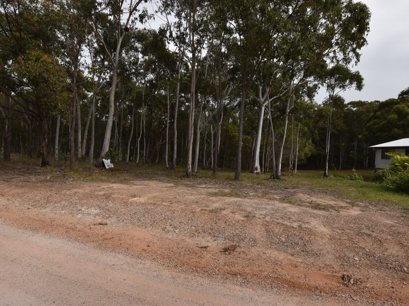 9 Leichhardt Tce, Russell Island QLD 4184