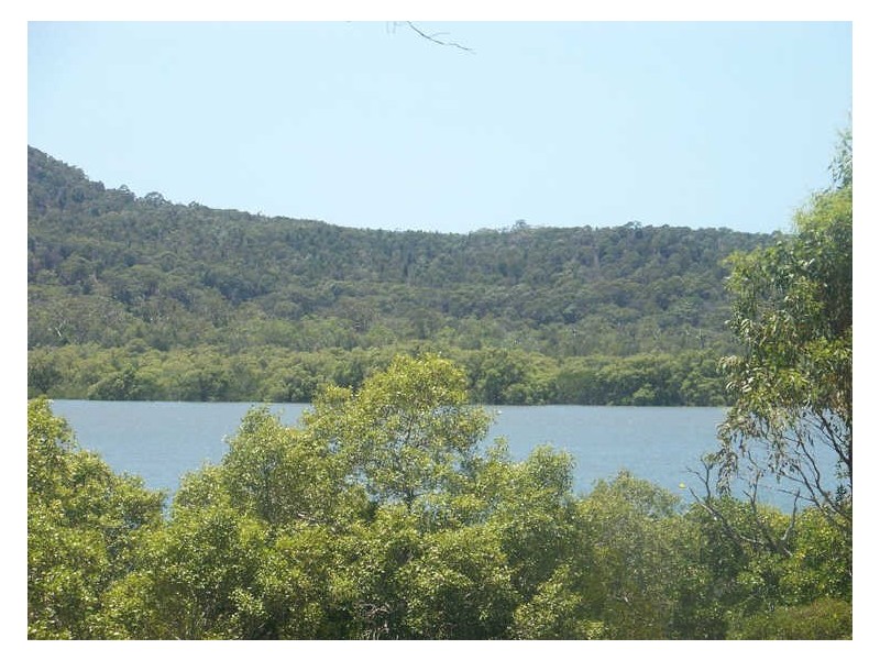 30 Schooner St, Russell Island QLD 4184