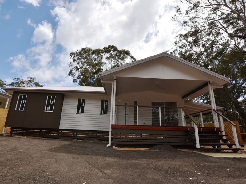 5 Saturn St, Russell Island QLD 4184