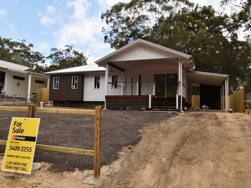 5 Saturn St, Russell Island QLD 4184