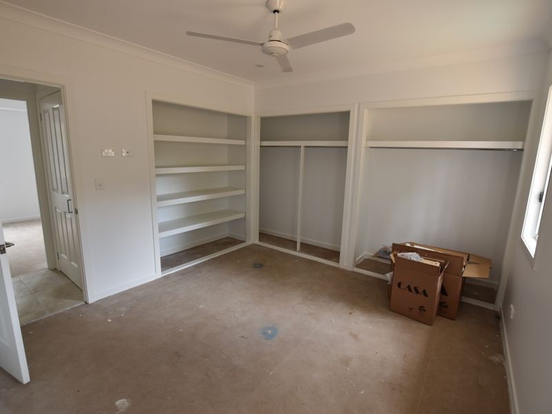 5 Saturn St, Russell Island QLD 4184