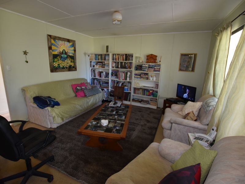 7 Seaview St, Russell Island QLD 4184