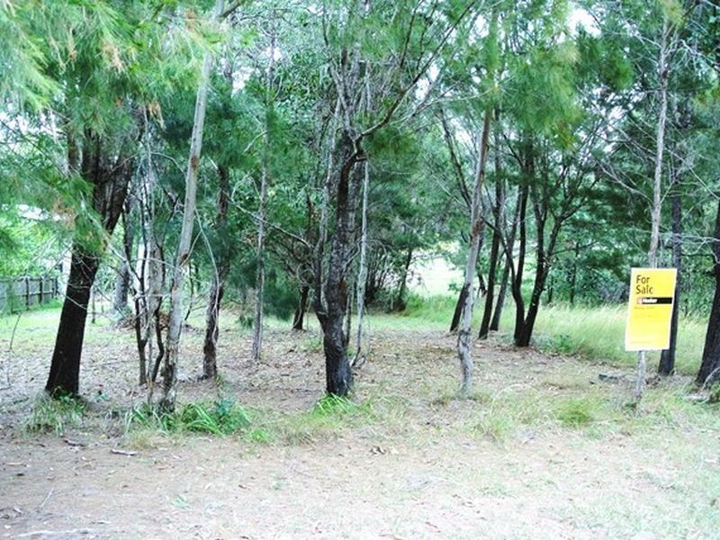 28 Warama Street, Macleay Island QLD 4184
