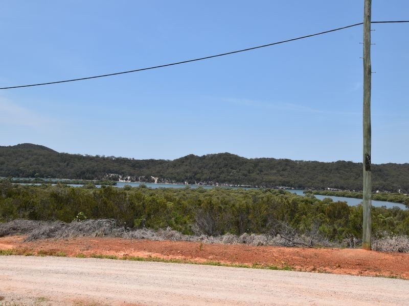 9 Moreton Outlook Ave, Russell Island QLD 4184