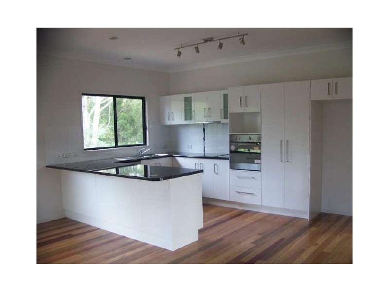 29 Eastern Road, Macleay Island QLD 4184