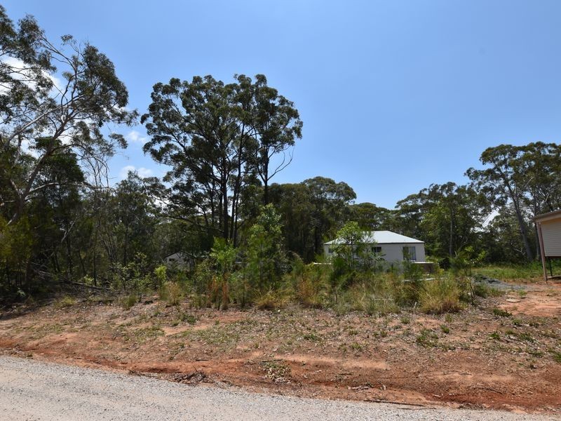 9 Little Cove Rd, Russell Island QLD 4184