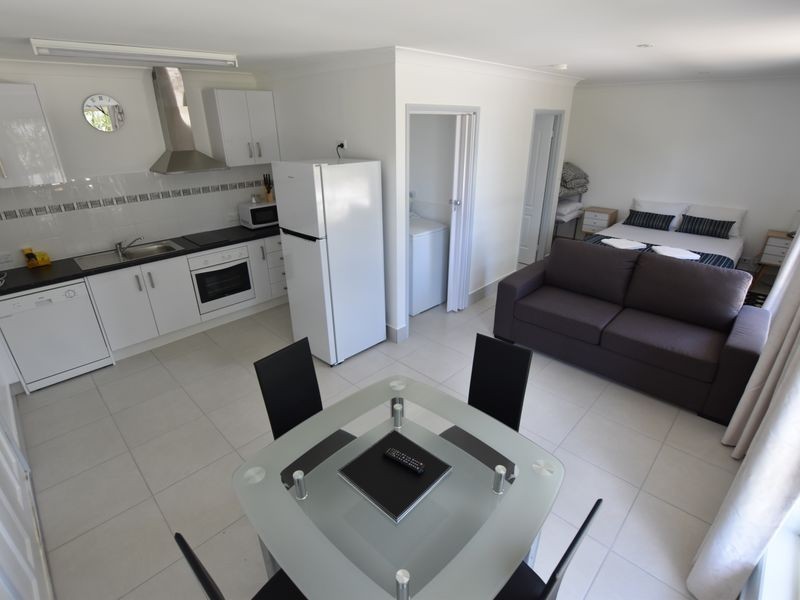 78 Canaipa Point Dve, Russell Island QLD 4184