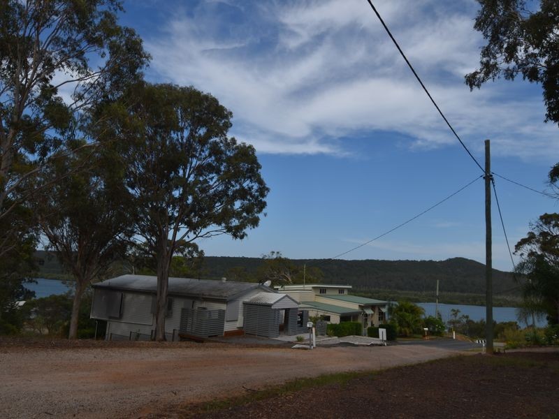 62 Seaward Dr, Russell Island QLD 4184