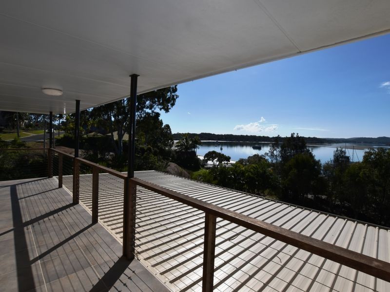46-48 Skiff St, Russell Island QLD 4184