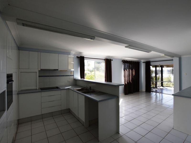 46-48 Skiff St, Russell Island QLD 4184