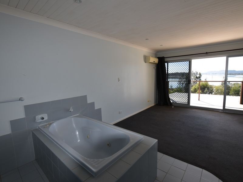 46-48 Skiff St, Russell Island QLD 4184