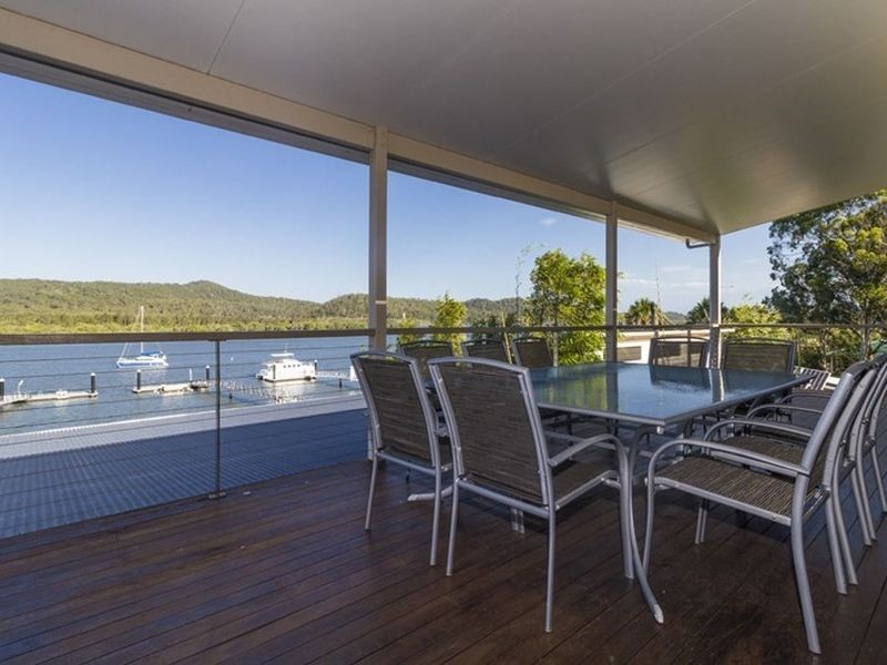 Russell Island QLD 4184