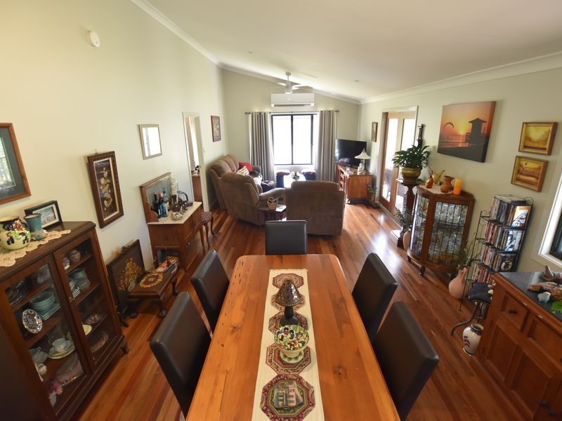 36 Darwallah Ave, Russell Island QLD 4184