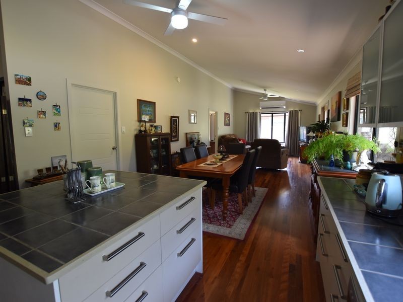 36 Darwallah Ave, Russell Island QLD 4184