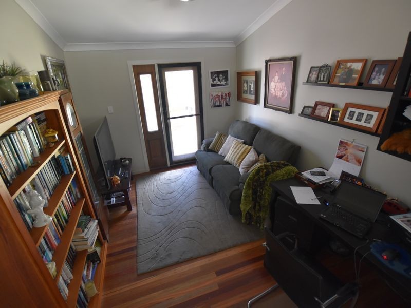 36 Darwallah Ave, Russell Island QLD 4184