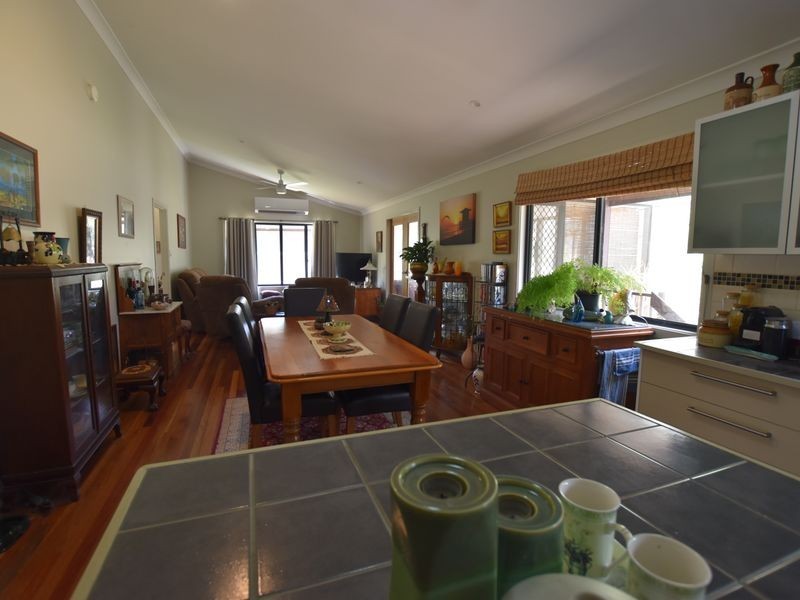 36 Darwallah Ave, Russell Island QLD 4184