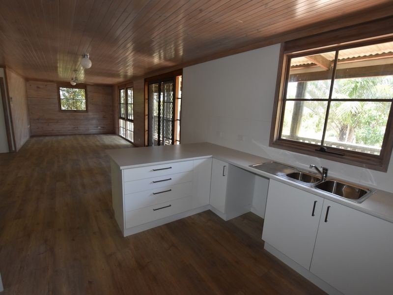 14 Laurel Street, Russell Island QLD 4184