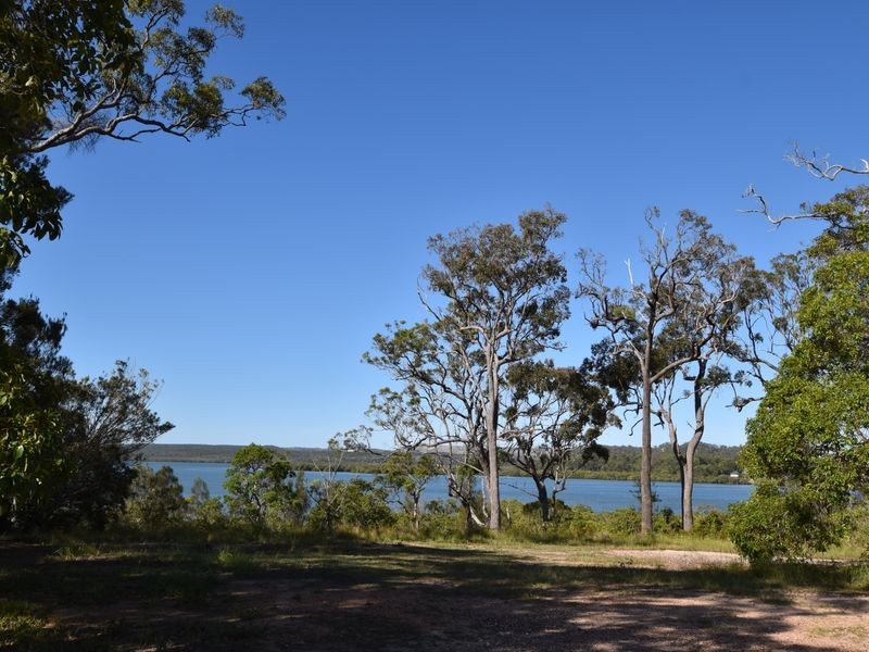 20 Bay Dve, Russell Island QLD 4184