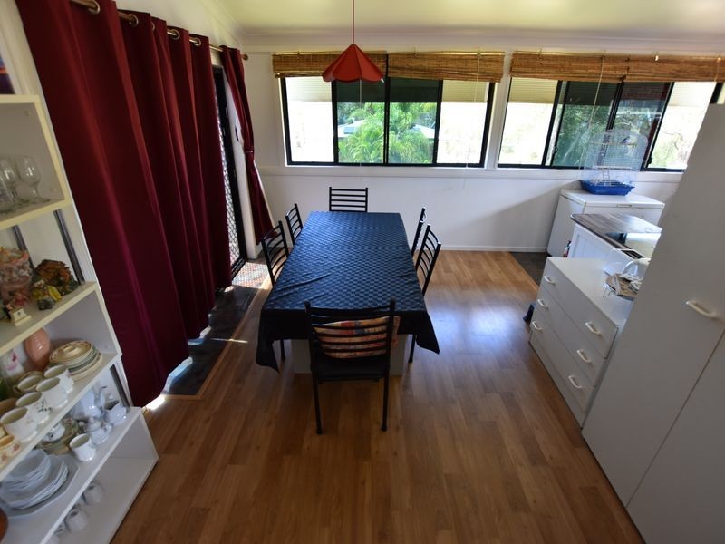 27 Banksia St, Russell Island QLD 4184